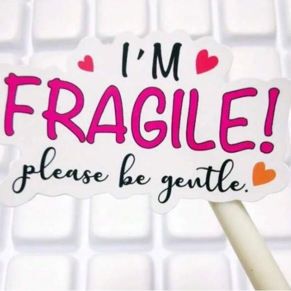 50 Pack Fragile Stickers I’m FRAGILE Please be Gentle - Picture 2 of 4